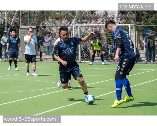 足球运动的魅力瞬间展现精彩比赛与球员激情的高清图片合集